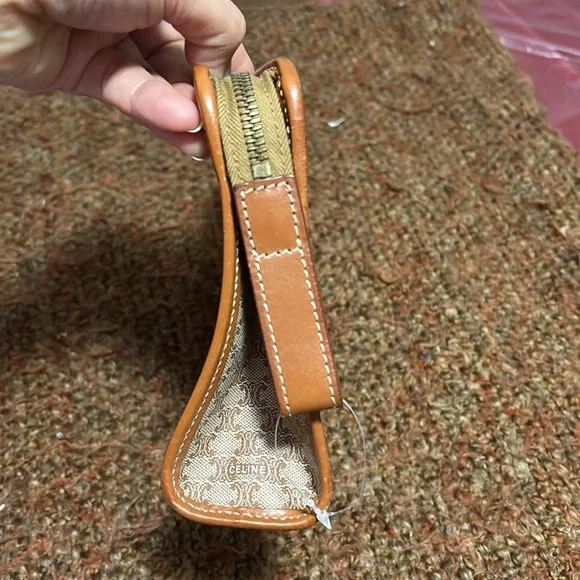 SOLD❤️Authentic Vintage Celine Macadam Small clutch - Picture 5 of 15
